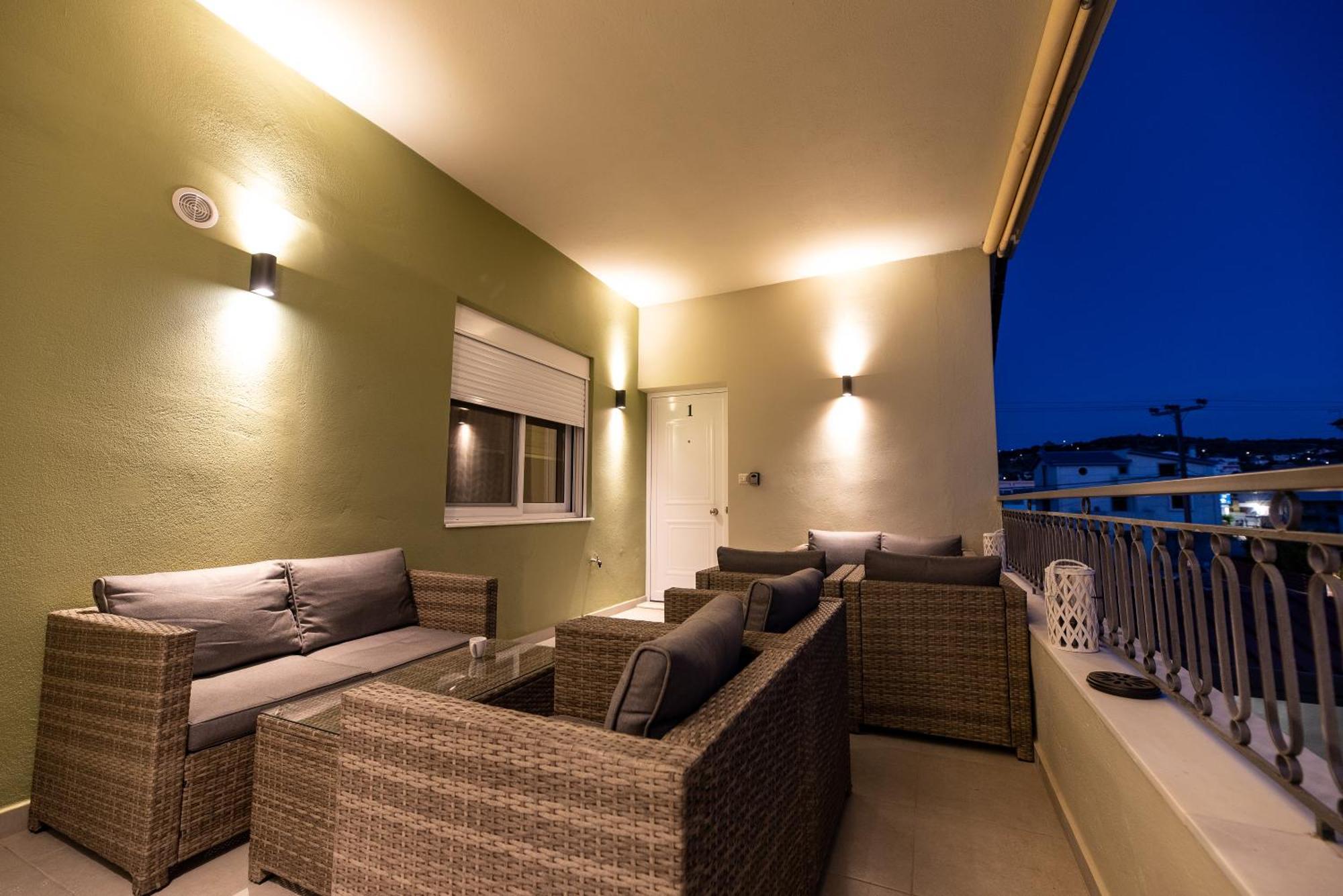 Demi'S Apartments Near Athen'S Airport Artemi Extérieur photo