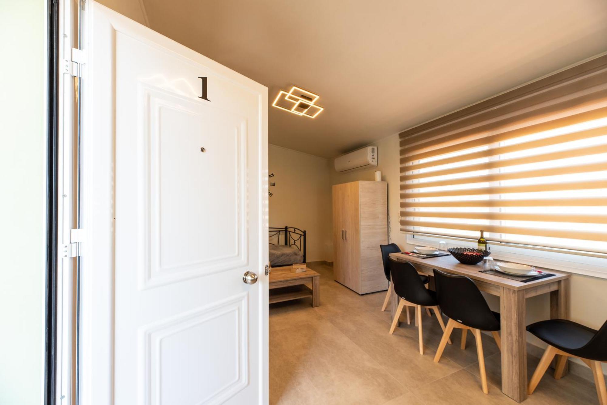 Demi'S Apartments Near Athen'S Airport Artemi Extérieur photo